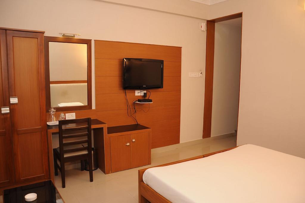 Hotel Pearl International Chennai Extérieur photo