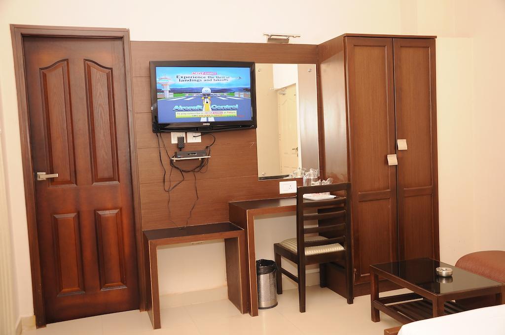 Hotel Pearl International Chennai Extérieur photo